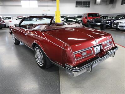 1983 Buick Riviera   - Photo 18 - Addison, IL 60101