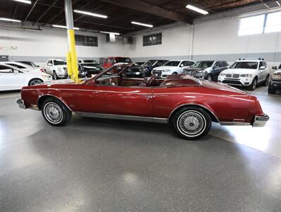 1983 Buick Riviera   - Photo 21 - Addison, IL 60101