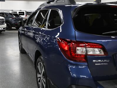 2019 Subaru Outback 2.5i Limited AWD   - Photo 13 - Addison, IL 60101