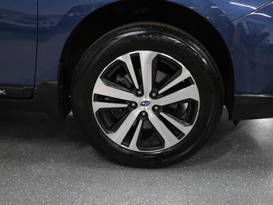 2019 Subaru Outback 2.5i Limited AWD   - Photo 46 - Addison, IL 60101