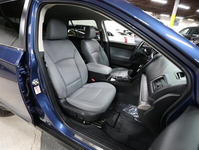 2019 Subaru Outback 2.5i Limited AWD   - Photo 17 - Addison, IL 60101