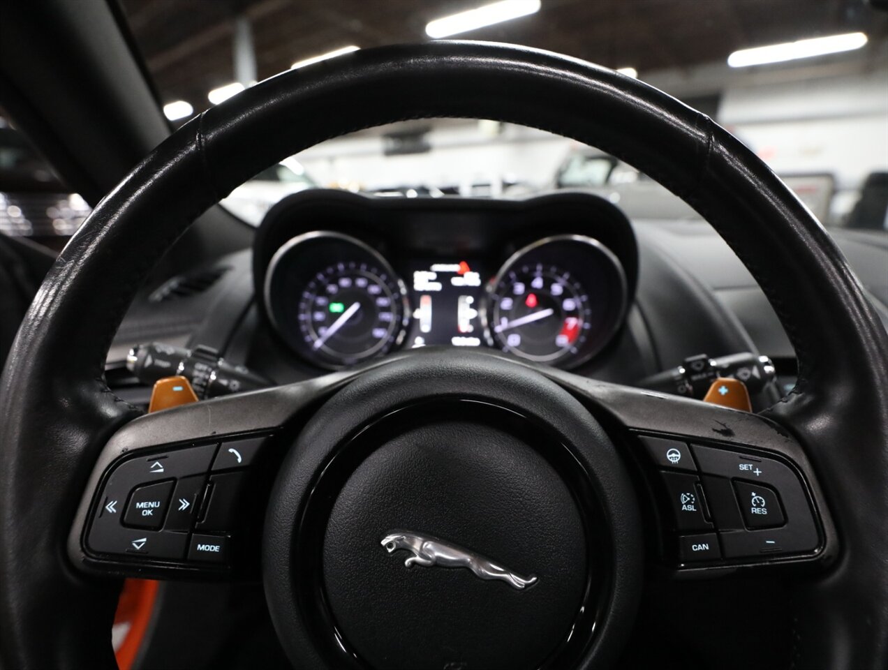 2014 Jaguar F-TYPE S Convertible - Photo 34 - Addison, IL 60101