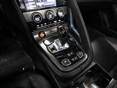 2014 Jaguar F-TYPE S Convertible - Photo 30 - Addison, IL 60101