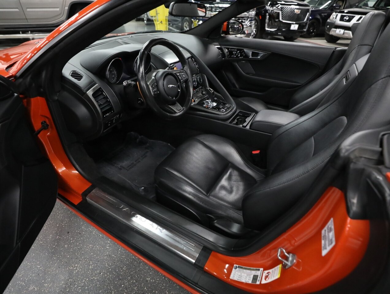 2014 Jaguar F-TYPE S Convertible - Photo 28 - Addison, IL 60101