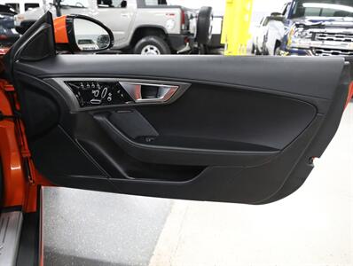 2014 Jaguar F-TYPE S Convertible - Photo 22 - Addison, IL 60101