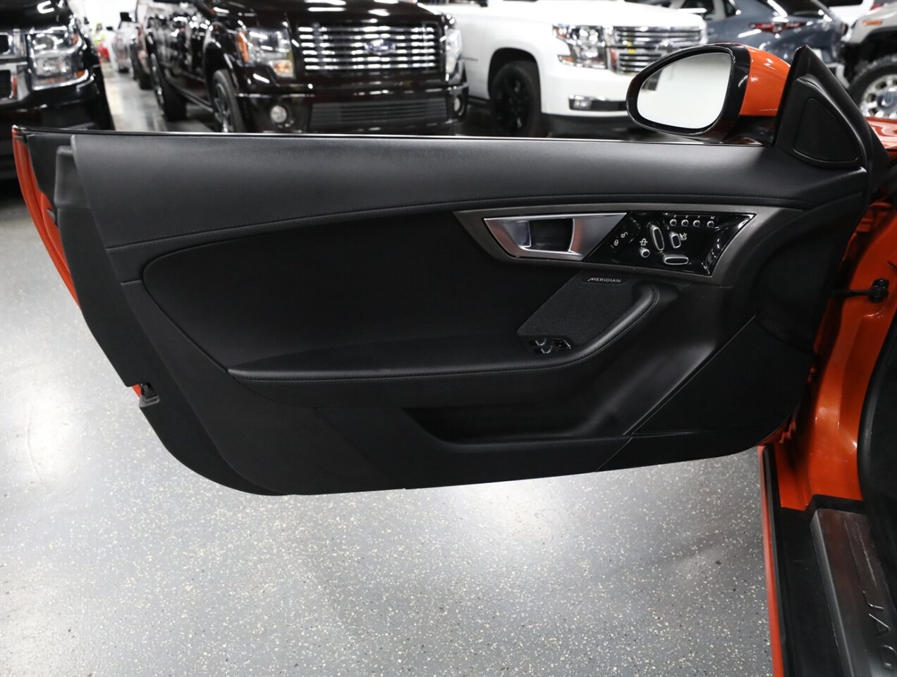 2014 Jaguar F-TYPE S Convertible - Photo 26 - Addison, IL 60101