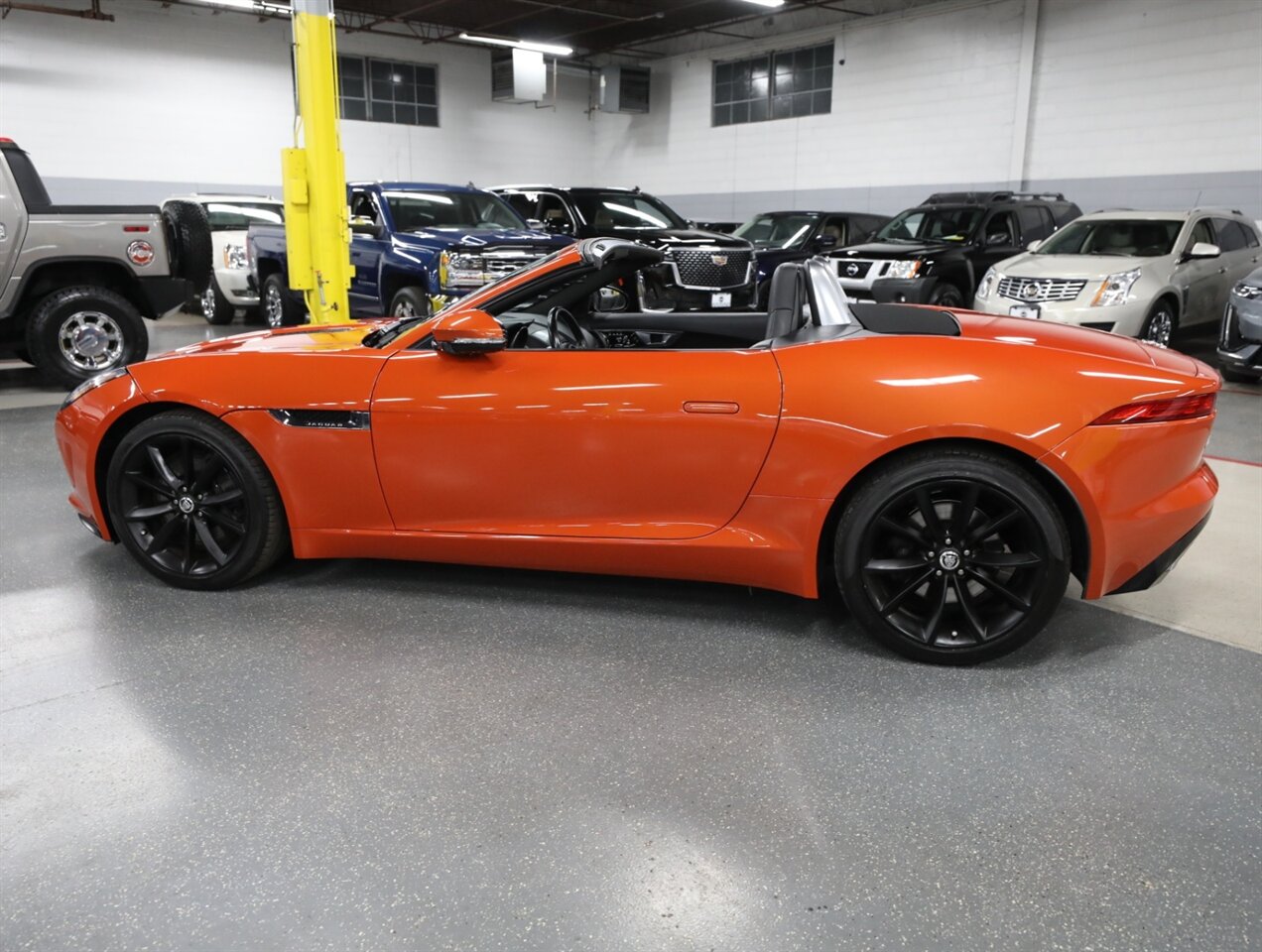 2014 Jaguar F-TYPE S Convertible - Photo 20 - Addison, IL 60101
