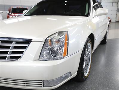 2010 Cadillac DTS   - Photo 5 - Addison, IL 60101