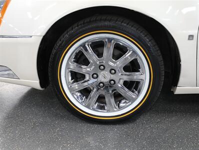 2010 Cadillac DTS   - Photo 39 - Addison, IL 60101