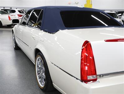 2010 Cadillac DTS   - Photo 16 - Addison, IL 60101