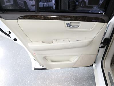 2010 Cadillac DTS   - Photo 25 - Addison, IL 60101