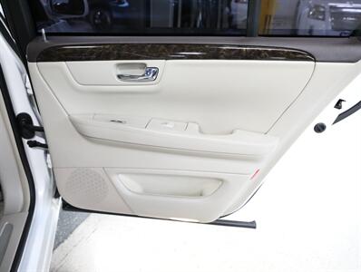 2010 Cadillac DTS   - Photo 21 - Addison, IL 60101