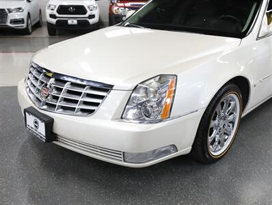 2010 Cadillac DTS   - Photo 3 - Addison, IL 60101