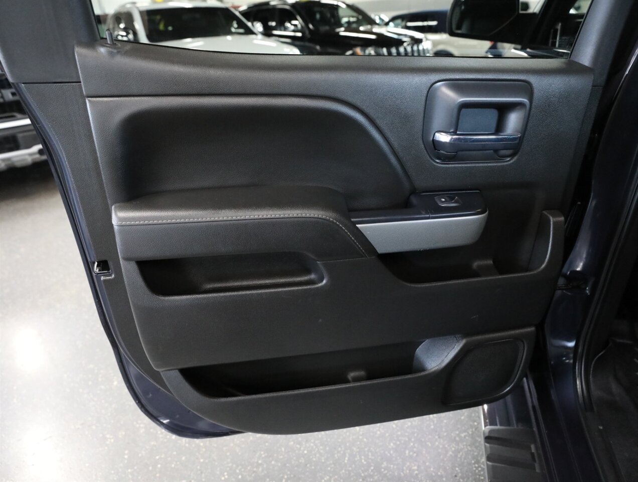 2018 Chevrolet Silverado 1500 LTZ Z71 - Photo 26 - Addison, IL 60101