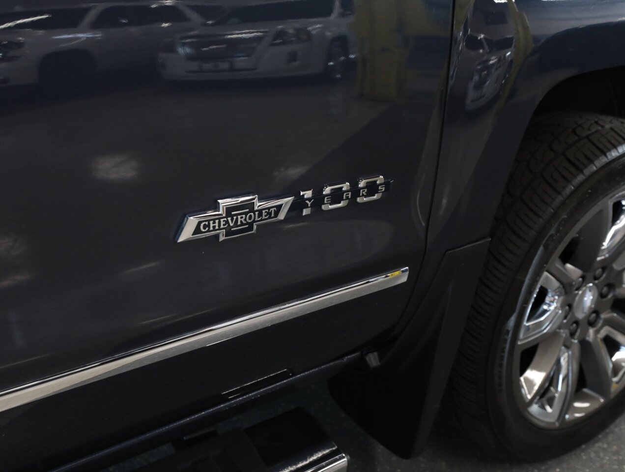 2018 Chevrolet Silverado 1500 LTZ Z71 - Photo 9 - Addison, IL 60101