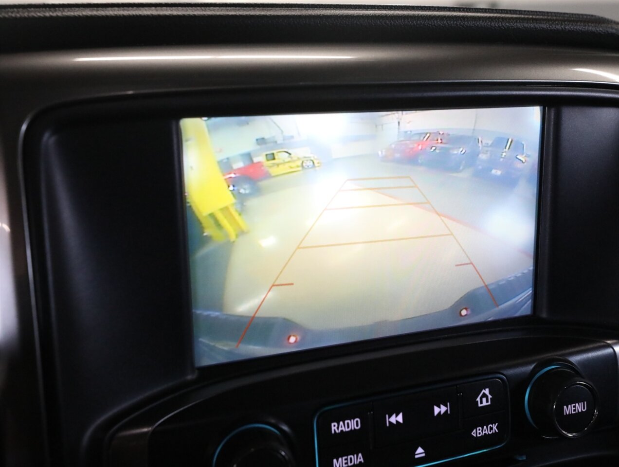 2018 Chevrolet Silverado 1500 LTZ Z71 - Photo 38 - Addison, IL 60101