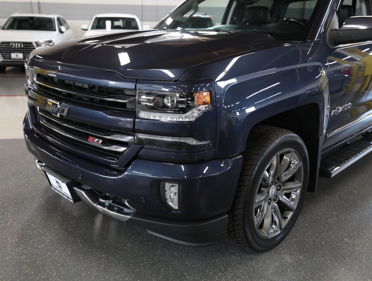 2018 Chevrolet Silverado 1500 LTZ Z71 - Photo 3 - Addison, IL 60101
