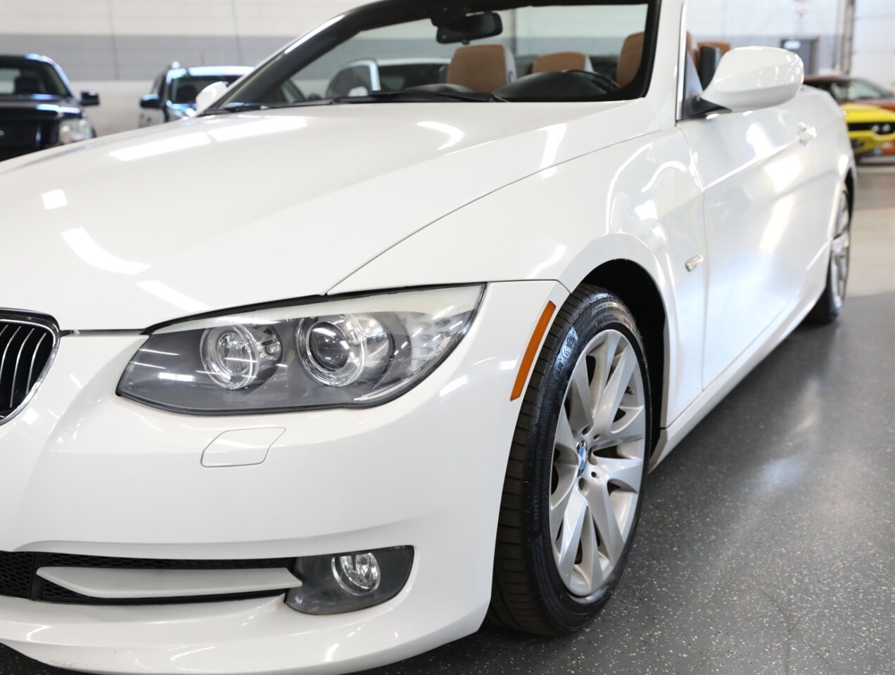 2013 BMW 3 Series 328i Convertible - Photo 5 - Addison, IL 60101