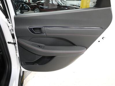 2022 Hyundai SONATA N Line   - Photo 18 - Addison, IL 60101