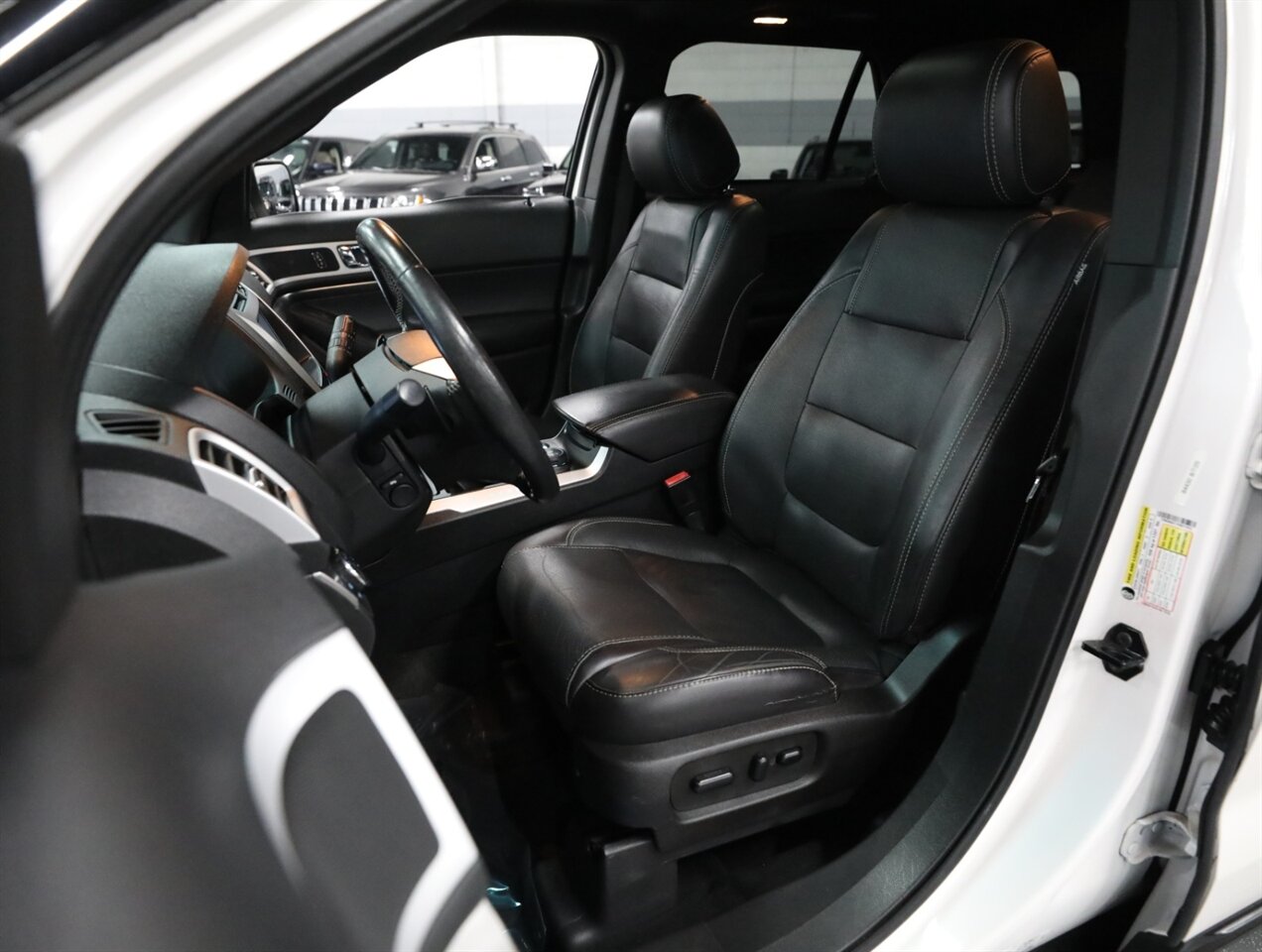 2015 Ford Explorer Sport - Photo 31 - Addison, IL 60101