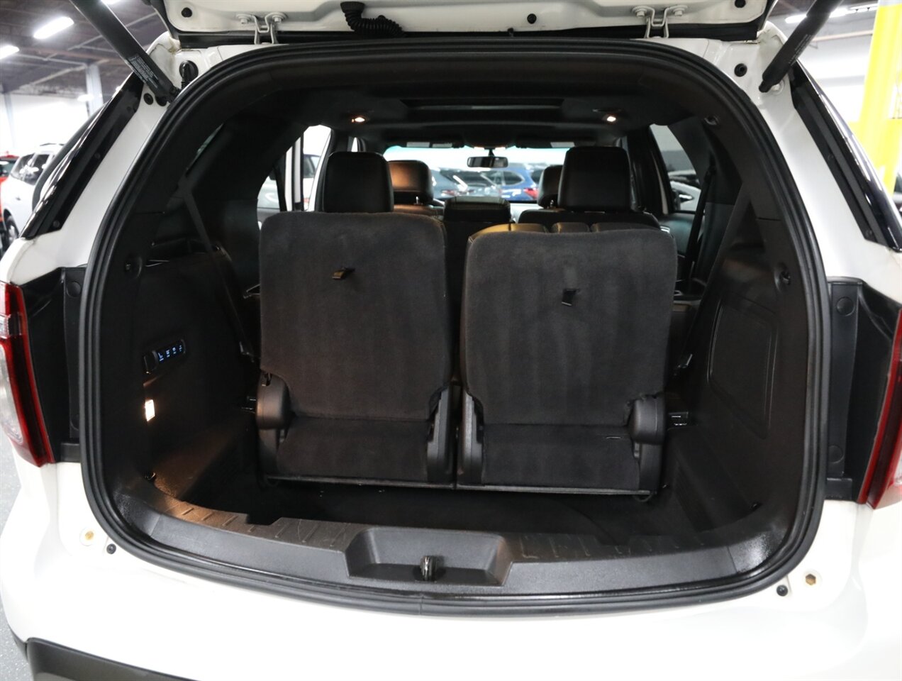 2015 Ford Explorer Sport - Photo 22 - Addison, IL 60101