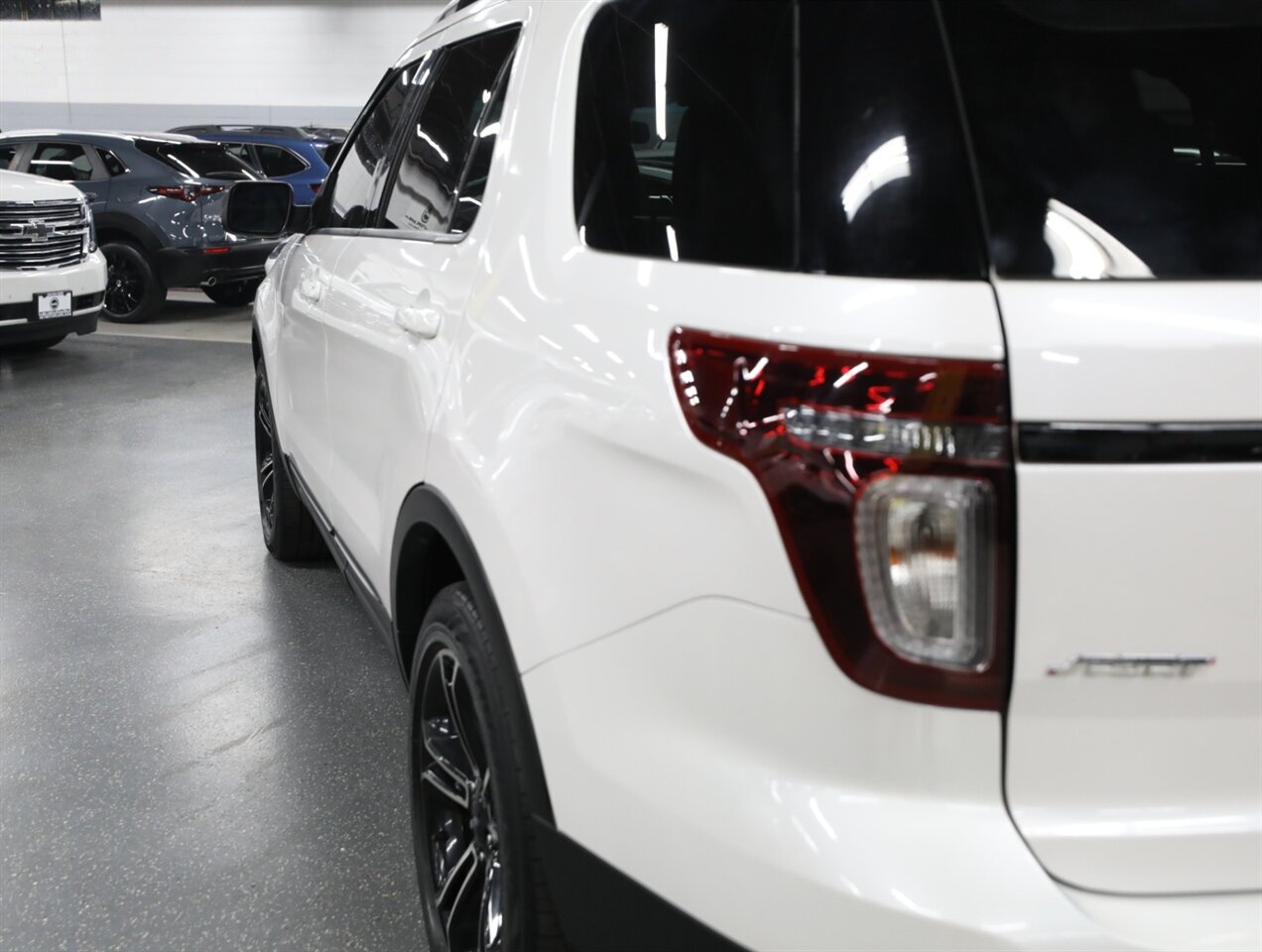 2015 Ford Explorer Sport - Photo 15 - Addison, IL 60101