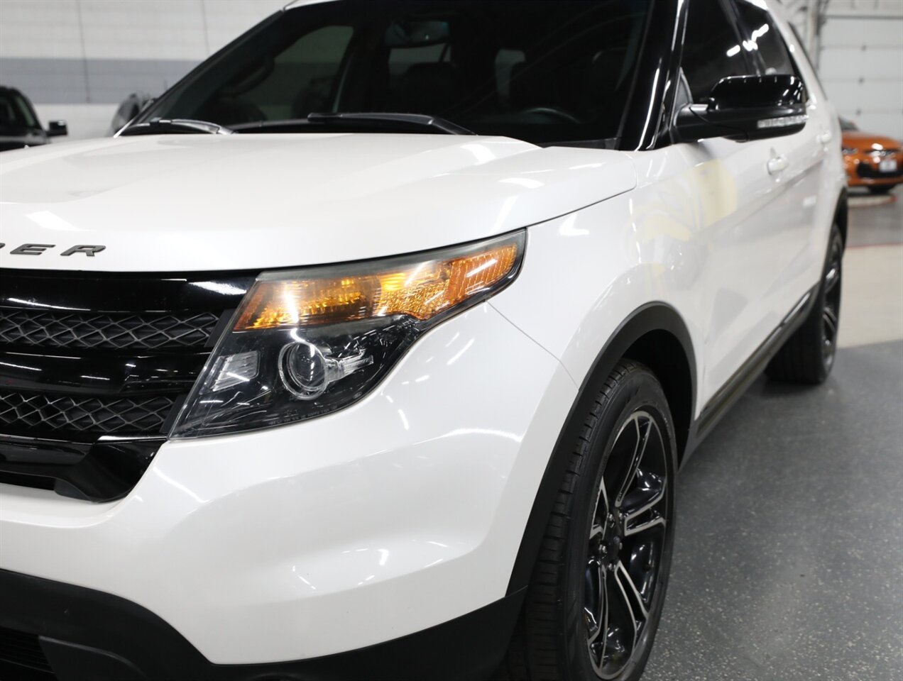 2015 Ford Explorer Sport - Photo 5 - Addison, IL 60101