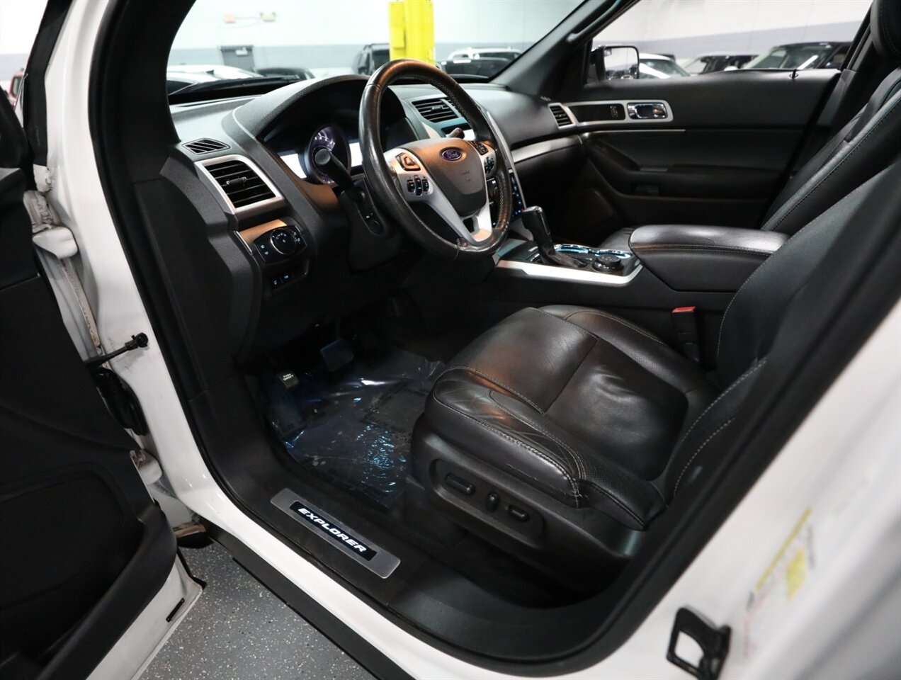 2015 Ford Explorer Sport - Photo 30 - Addison, IL 60101