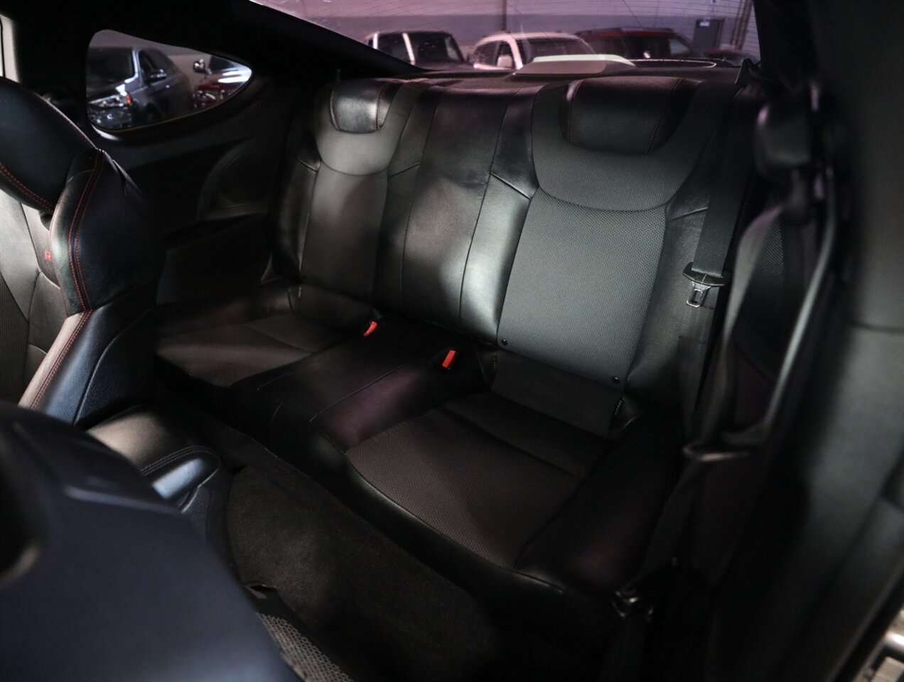 2016 Hyundai Genesis 3.8 R-Spec - Photo 22 - Addison, IL 60101