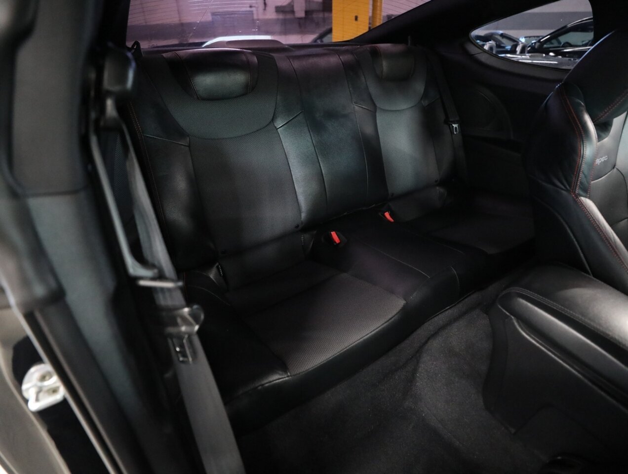 2016 Hyundai Genesis 3.8 R-Spec - Photo 20 - Addison, IL 60101