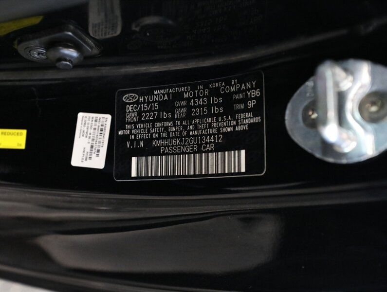 2016 Hyundai Genesis 3.8 R-Spec - Photo 35 - Addison, IL 60101