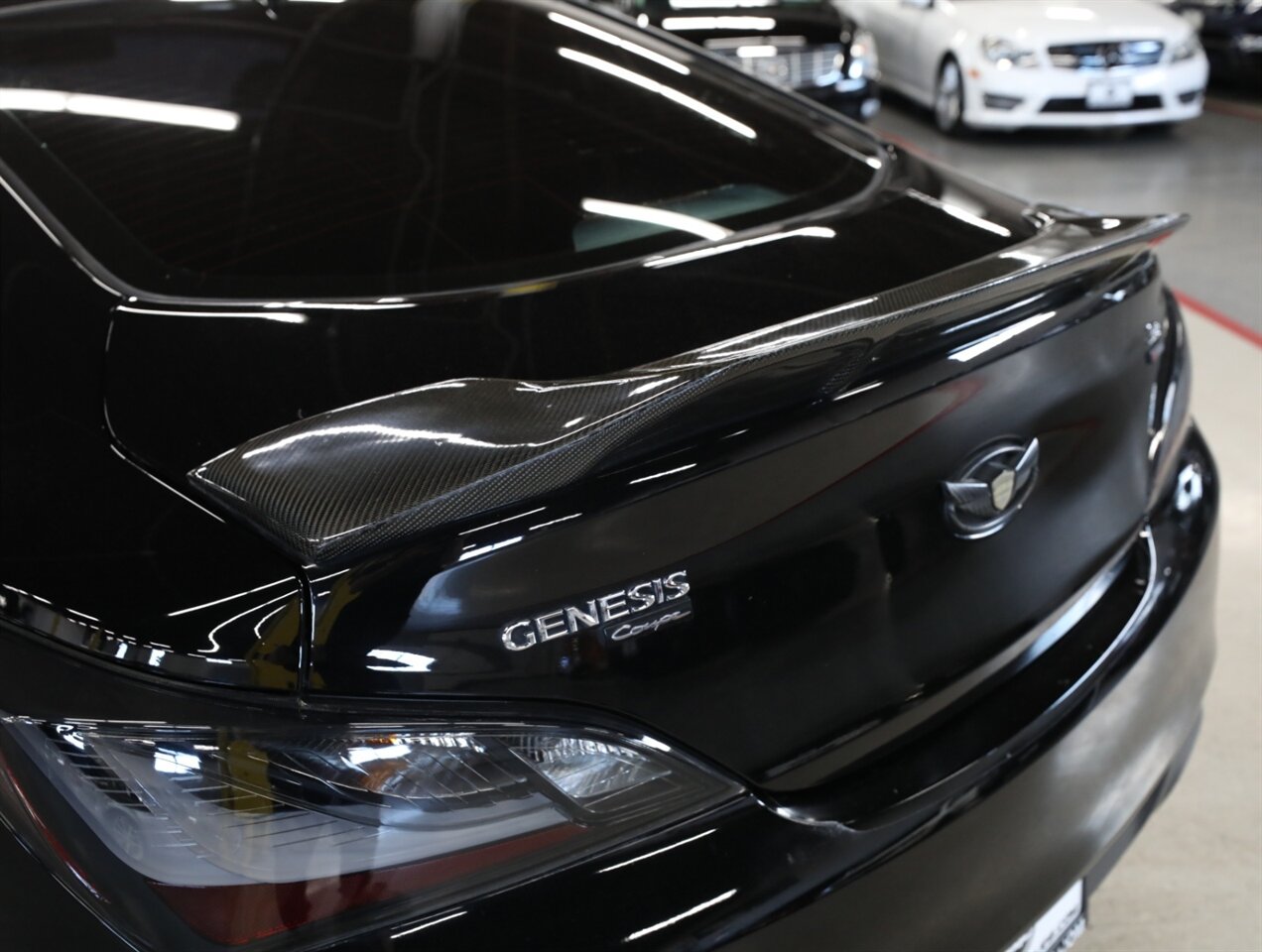 2016 Hyundai Genesis 3.8 R-Spec - Photo 13 - Addison, IL 60101
