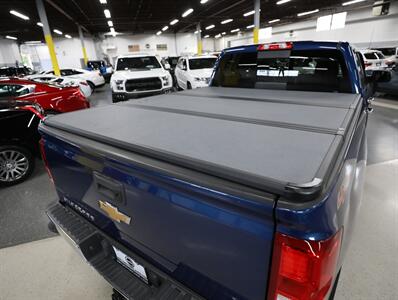2017 Chevrolet Silverado 1500 LTZ 4X4   - Photo 11 - Addison, IL 60101