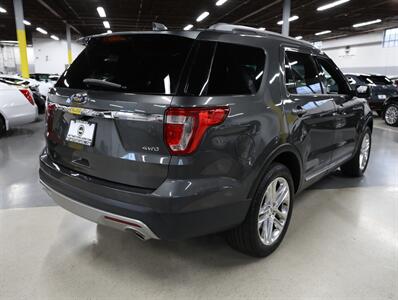 2017 Ford Explorer XLT AWD   - Photo 9 - Addison, IL 60101