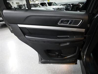 2017 Ford Explorer XLT AWD   - Photo 28 - Addison, IL 60101