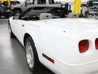 1992 Chevrolet Corvette - Photo 17 - Addison, IL 60101