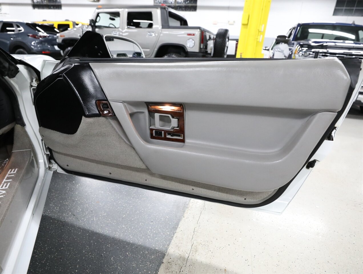 1992 Chevrolet Corvette - Photo 21 - Addison, IL 60101