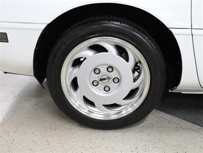 1992 Chevrolet Corvette - Photo 43 - Addison, IL 60101