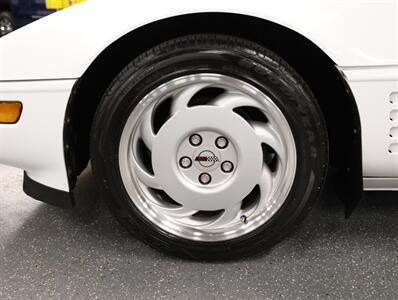 1992 Chevrolet Corvette - Photo 41 - Addison, IL 60101