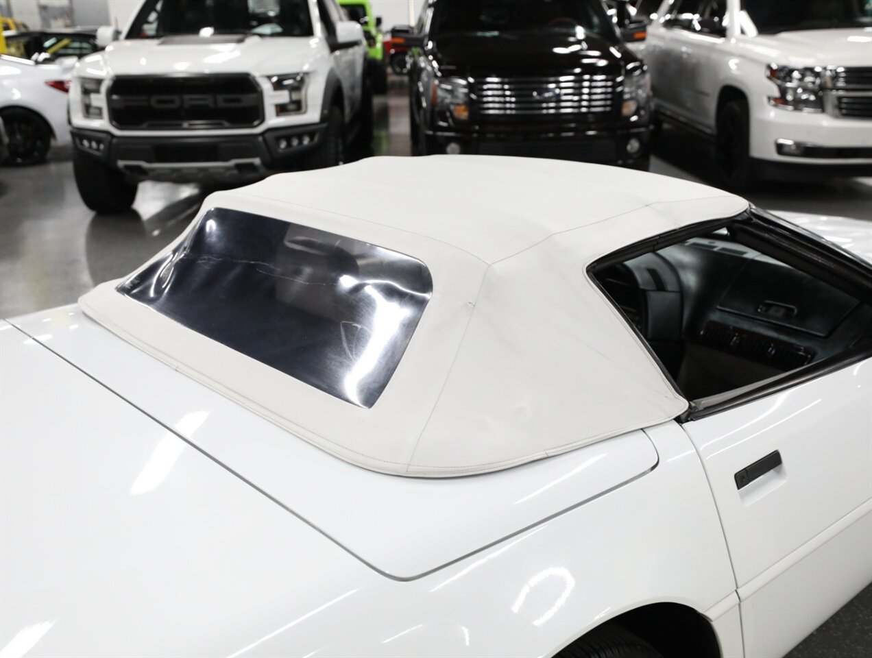 1992 Chevrolet Corvette - Photo 37 - Addison, IL 60101