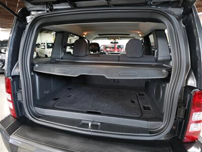 2011 Jeep Liberty Sport Jet 4X4   - Photo 23 - Addison, IL 60101