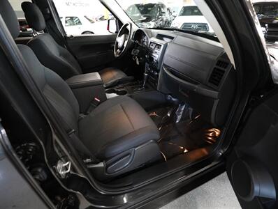 2011 Jeep Liberty Sport Jet 4X4   - Photo 17 - Addison, IL 60101