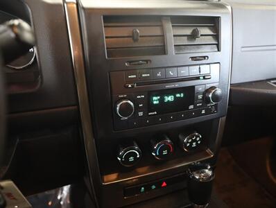 2011 Jeep Liberty Sport Jet 4X4   - Photo 34 - Addison, IL 60101