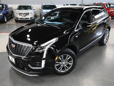 2022 Cadillac XT5 Premium Luxury AWD   - Photo 2 - Addison, IL 60101