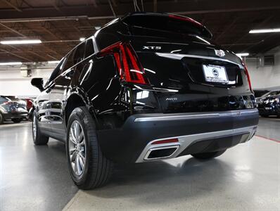 2022 Cadillac XT5 Premium Luxury AWD   - Photo 12 - Addison, IL 60101