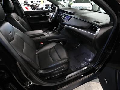 2022 Cadillac XT5 Premium Luxury AWD   - Photo 17 - Addison, IL 60101