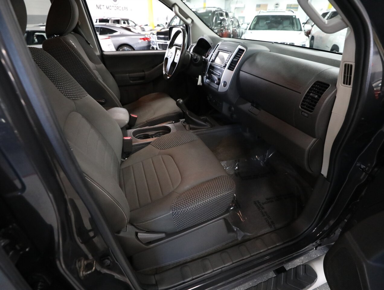 2015 Nissan Xterra PRO-4X - Photo 17 - Addison, IL 60101