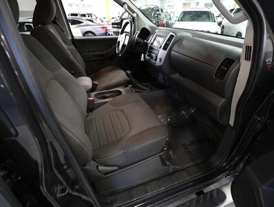 2015 Nissan Xterra PRO-4X - Photo 17 - Addison, IL 60101