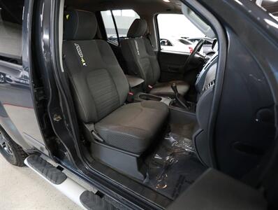 2015 Nissan Xterra PRO-4X - Photo 18 - Addison, IL 60101