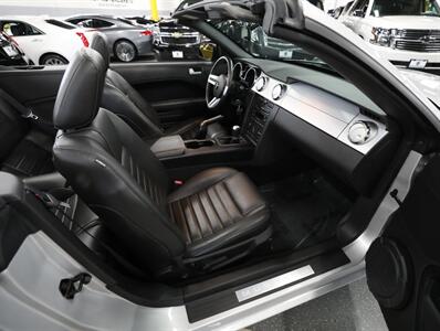 2005 Ford Mustang GT Premium   - Photo 24 - Addison, IL 60101